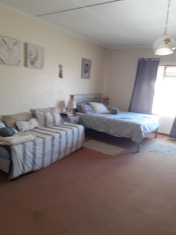 3 Bedroom Property for Sale in Albertinia Western Cape